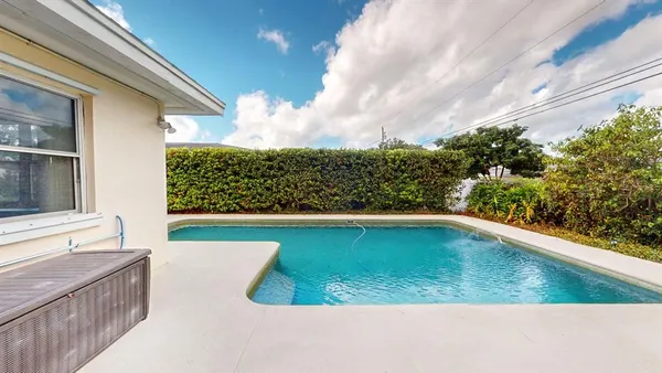 $475,000 | 1618 Tuscola Road, Clearwater, FL 33756