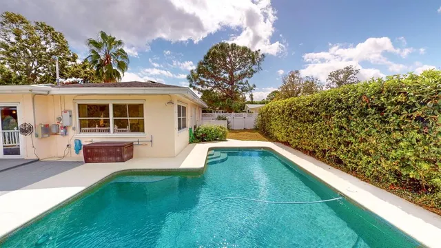 $500,000 | 1618 Tuscola Road, Clearwater, FL 33756