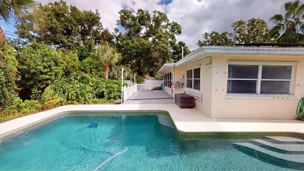 $475,000 | 1618 Tuscola Road, Clearwater, FL 33756