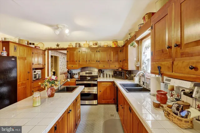 $385,000 | 610 Westover Road, Shippensburg, PA 17257