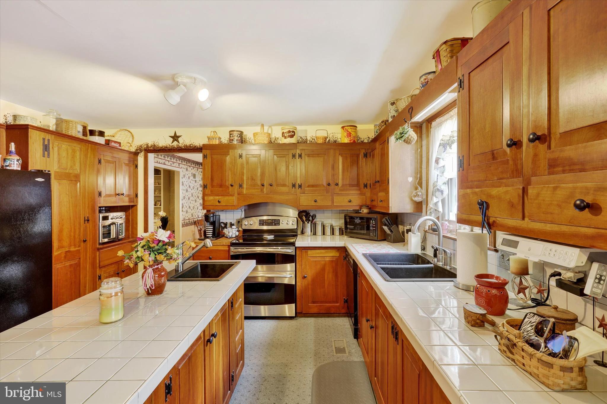 610 Westover Road Shippensburg, PA 17257 - Photo 12 of 36 Kitchen