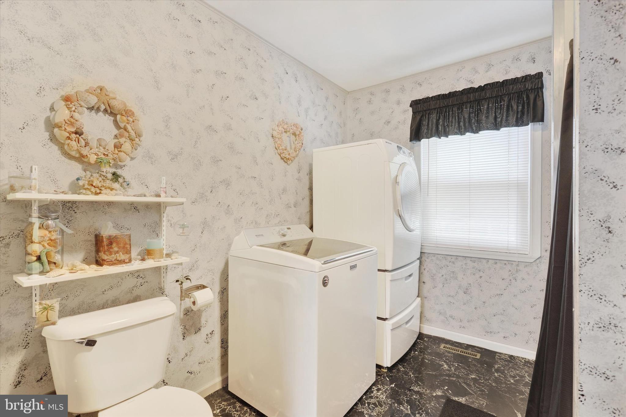 610 Westover Road Shippensburg, PA 17257 - Photo 17 of 36 Laundry Room with bath
