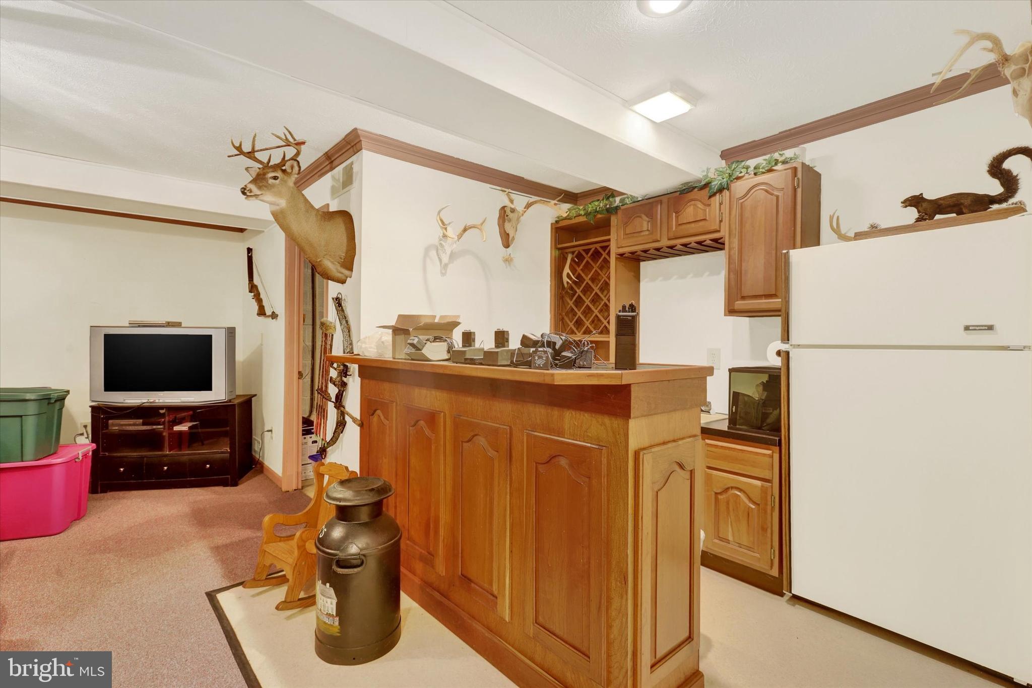 610 Westover Road Shippensburg, PA 17257 - Photo 30 of 36 Basement wet bar