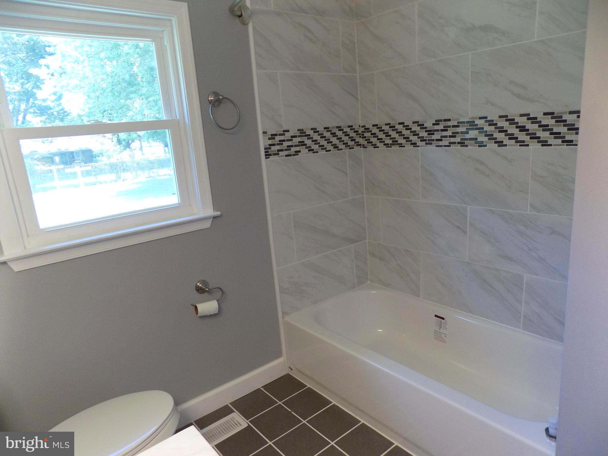 620 Romancoke Road Stevensville, MD 21666 - Photo 30 of 47 Beautifully remodeled bathrooms.