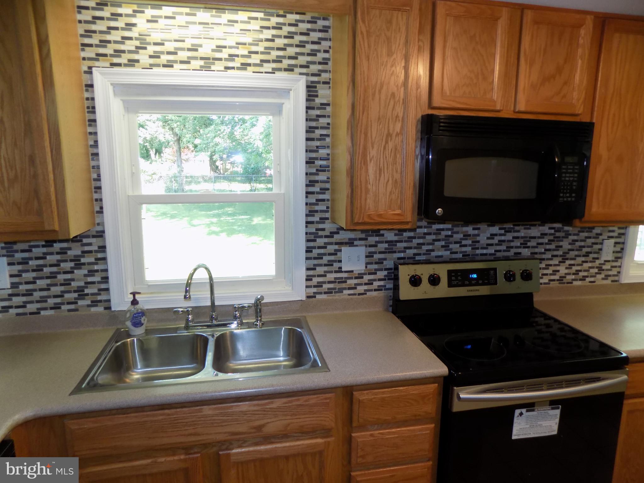 620 Romancoke Road Stevensville, MD 21666 - Photo 9 of 47 New appliances!