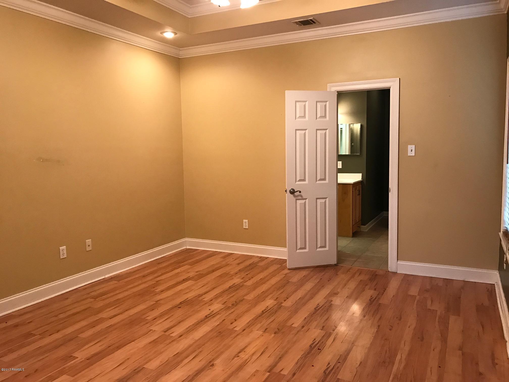 108 Ocho Rios Lane Scott, LA 70583 - Photo 8 of 16 Master to Bath