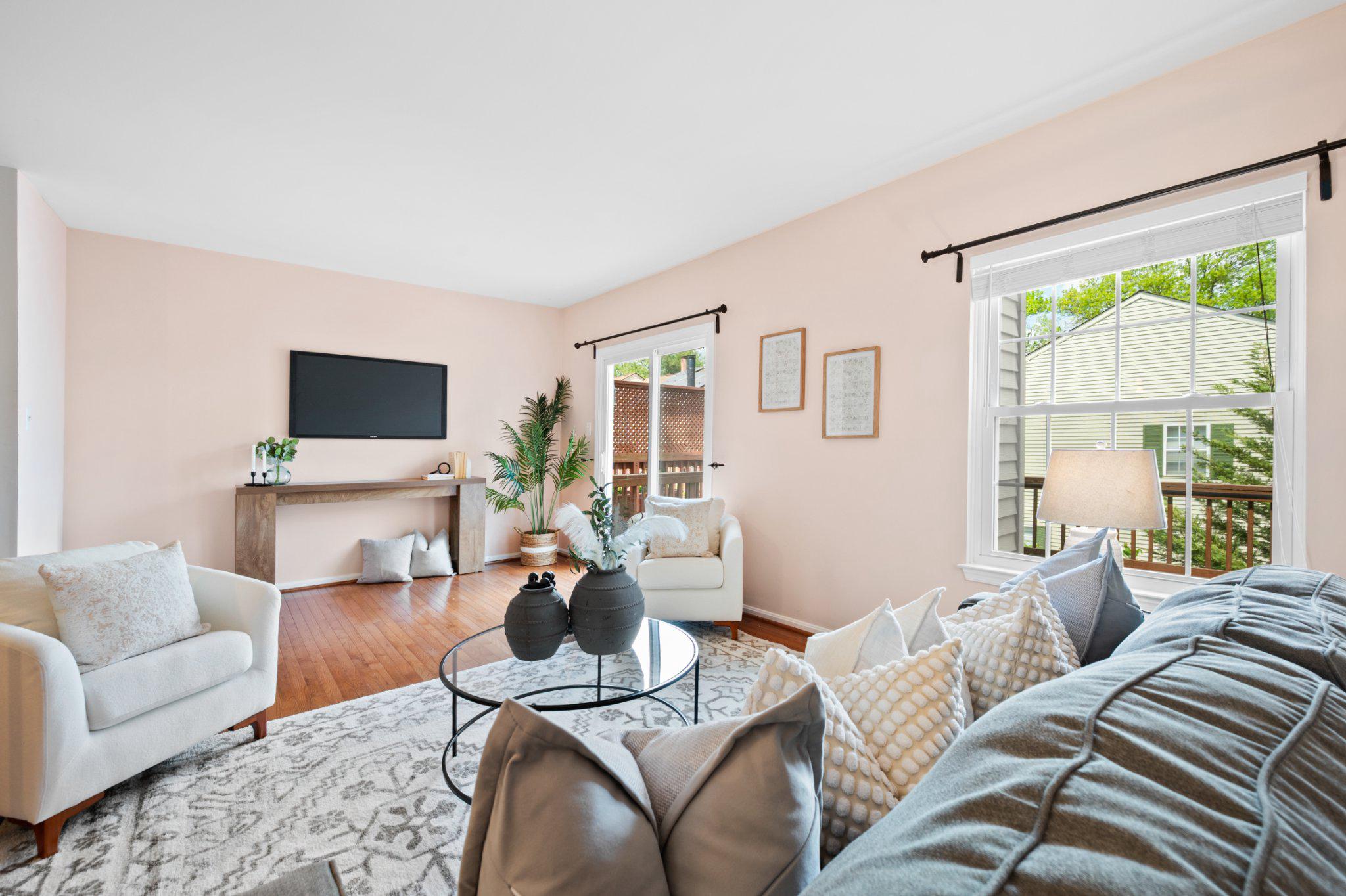 10364 Castlehedge Terrace Silver Spring, MD 20902 - Photo 10 of 31 So much natural light!