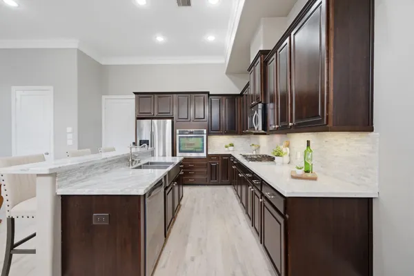 $585,000 | 1135 West 21st Street, Houston, TX 77008