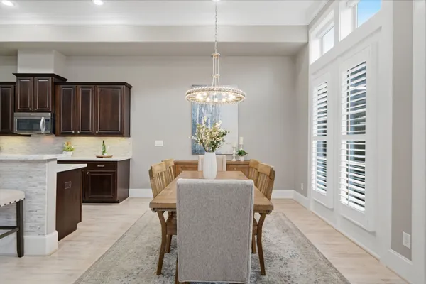 $585,000 | 1135 West 21st Street, Houston, TX 77008