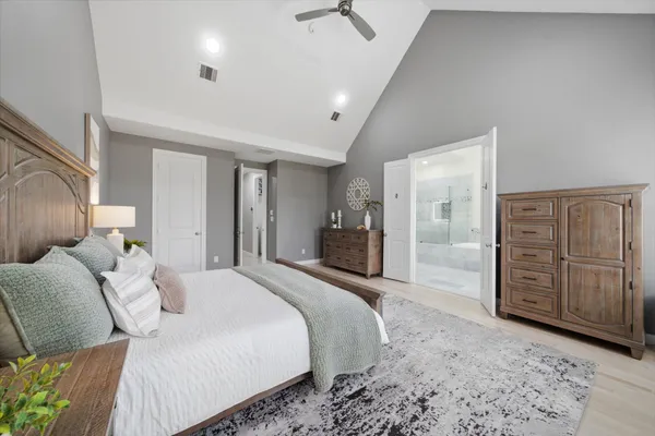 $585,000 | 1135 West 21st Street, Houston, TX 77008