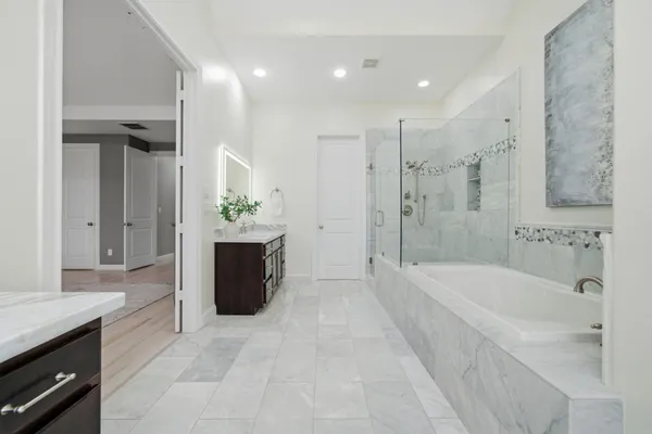 $585,000 | 1135 West 21st Street, Houston, TX 77008