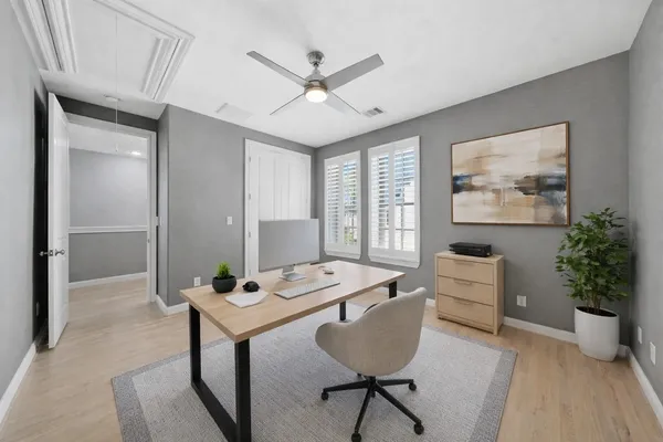 $585,000 | 1135 West 21st Street, Houston, TX 77008