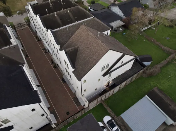 $585,000 | 1135 West 21st Street, Houston, TX 77008