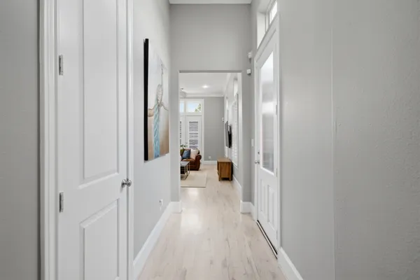 $585,000 | 1135 West 21st Street, Houston, TX 77008