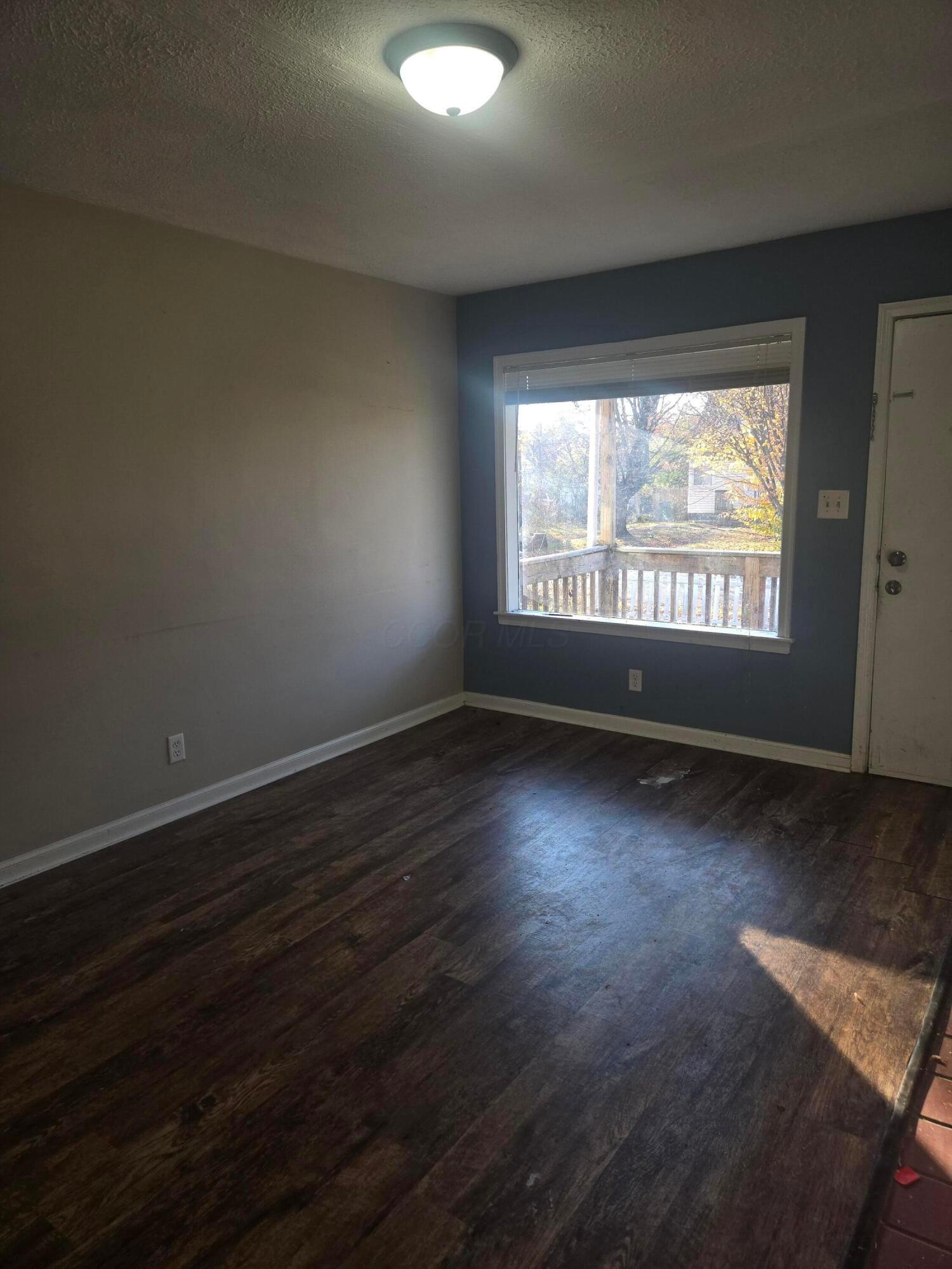 2152 Gerbert Road Columbus, OH 43211 - Photo 4 of 20