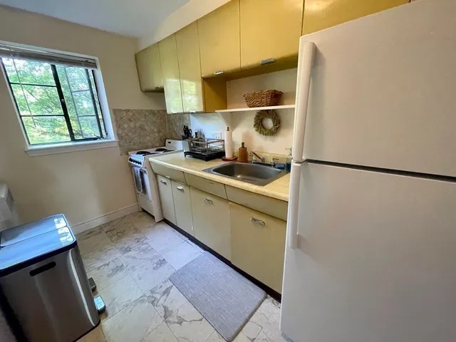 $2,300 | 110 Evans Road, Unit 3, Brighton, MA 02135