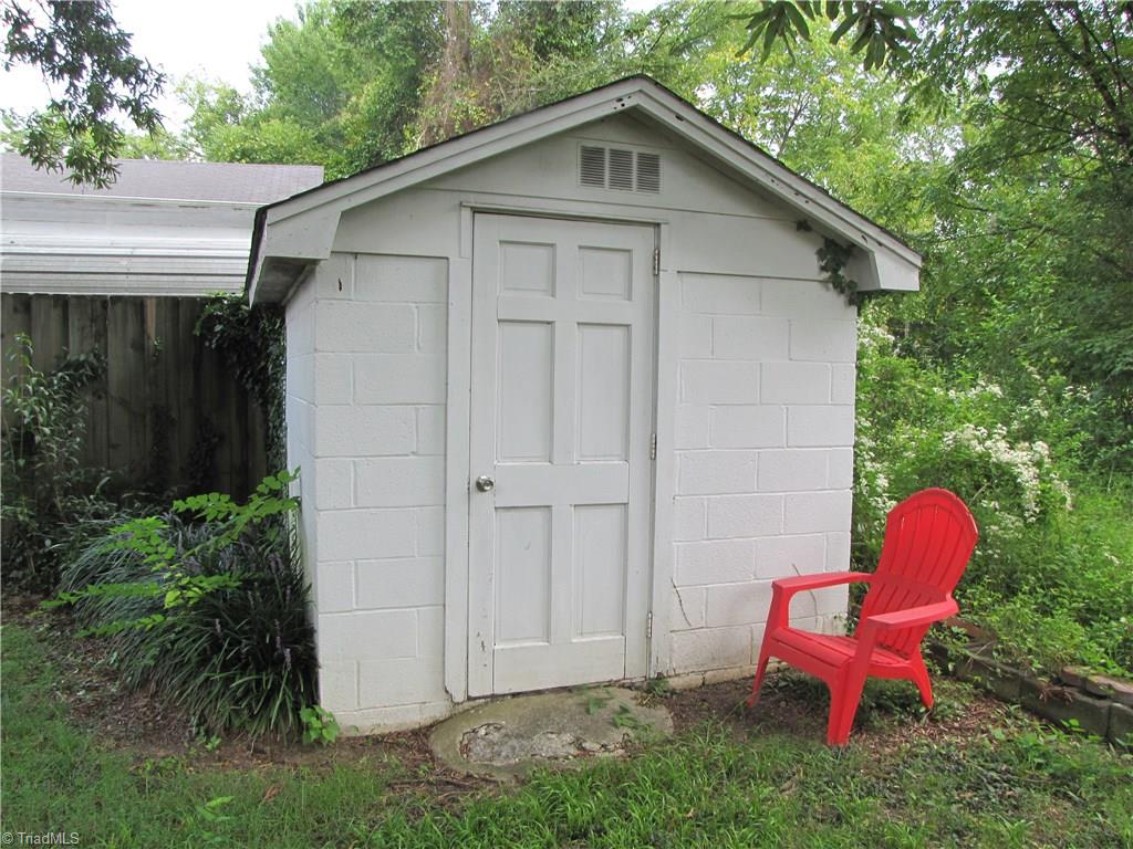 209 Rolling Road Burlington, NC 27217 - Photo 21 of 22 Storage Bldg