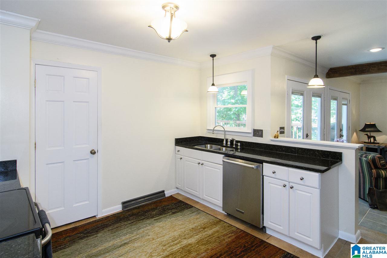 1500 Royce Road Birmingham, AL 35209 - Photo 10 of 37