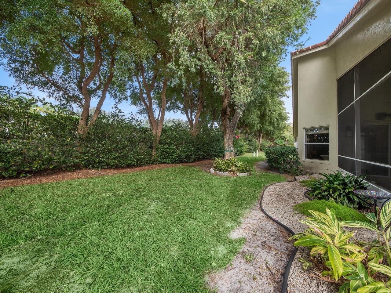 7440 Falls Road West Boynton Beach, FL 33437 - Photo 22 of 24 Yard