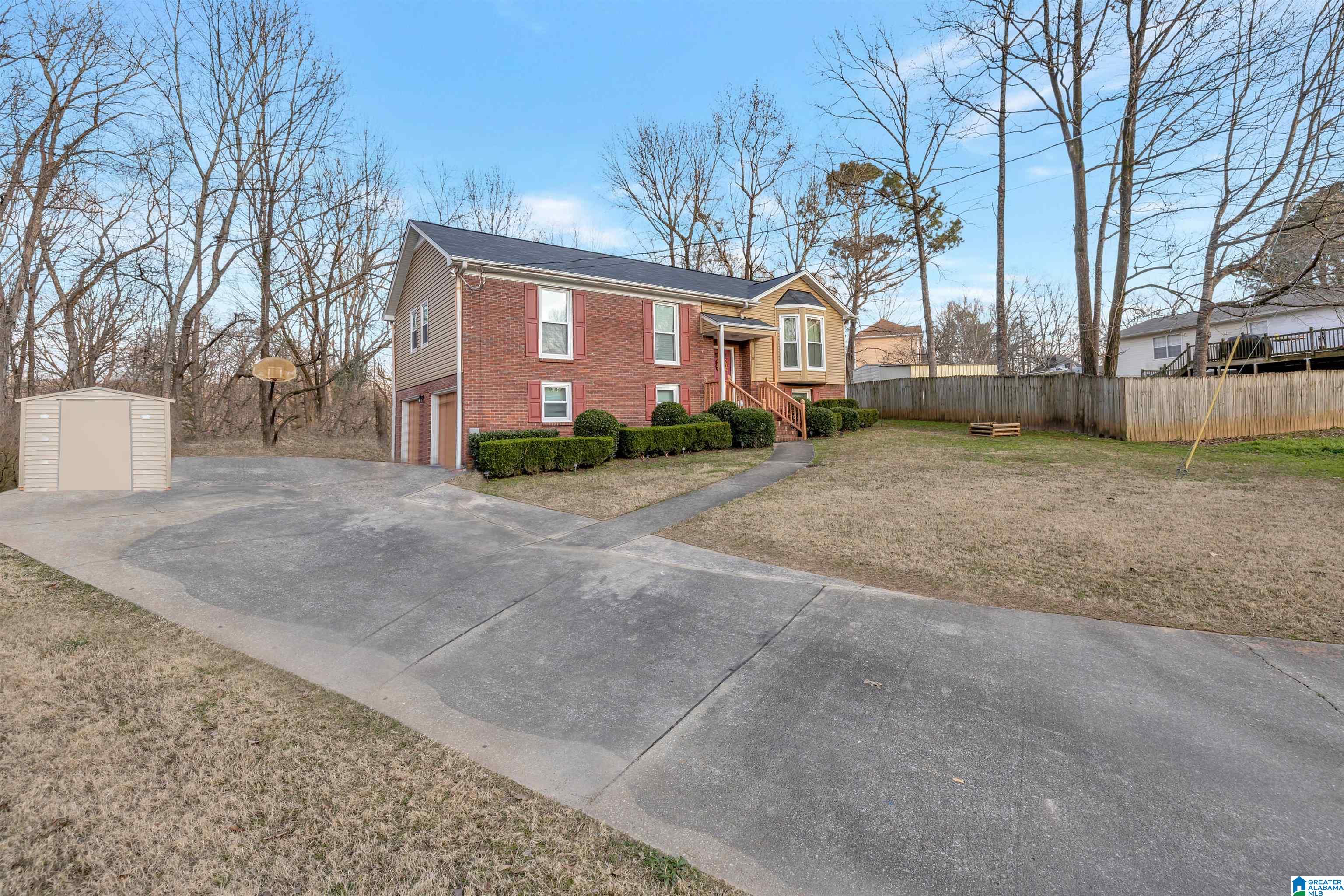 17 South Forty Road Alabaster, AL 35007 - Photo 2 of 39 Gallery Image 2