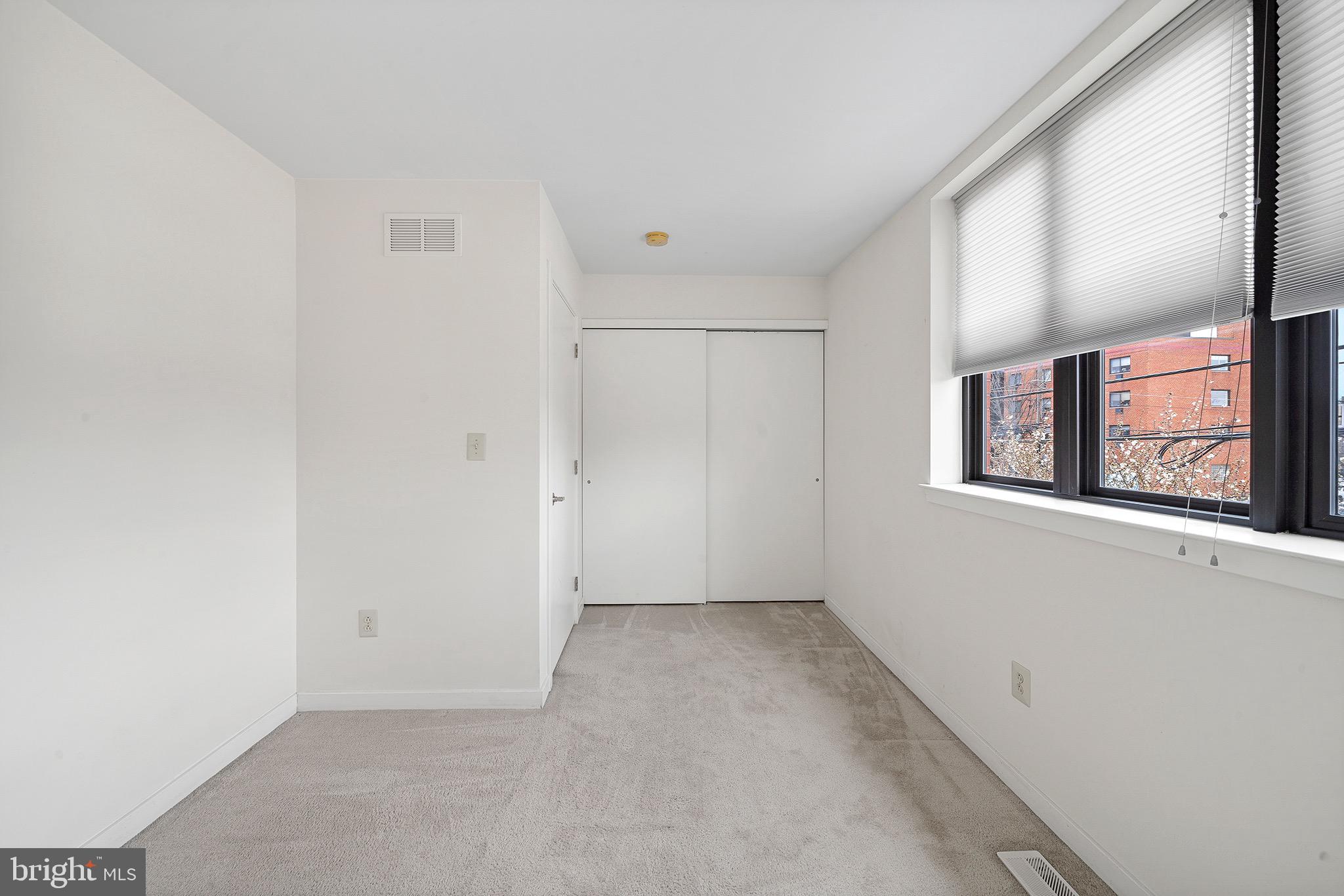 928 Wallace Street Philadelphia, PA 19123 - Photo 14 of 30