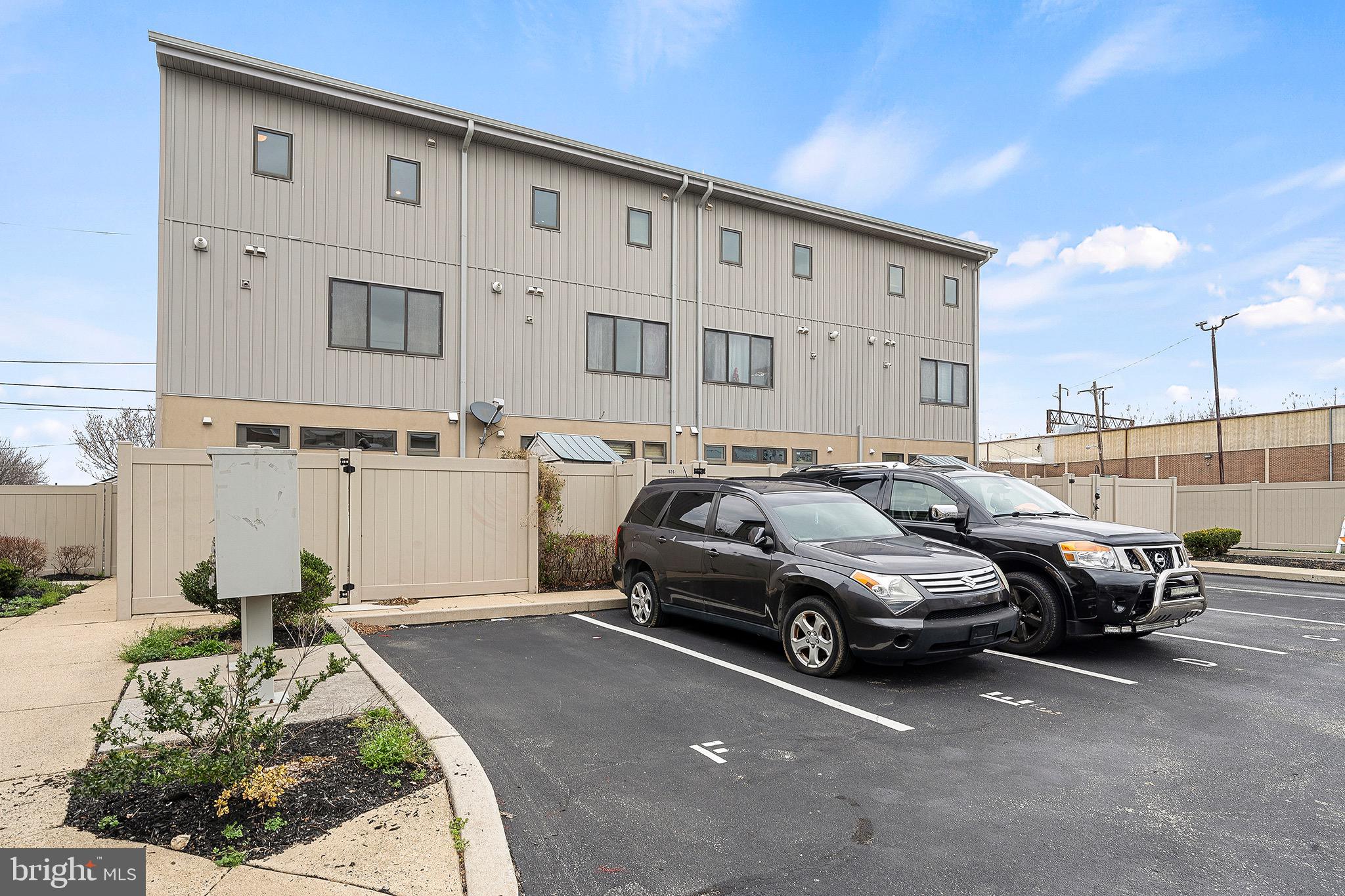 928 Wallace Street Philadelphia, PA 19123 - Photo 27 of 30