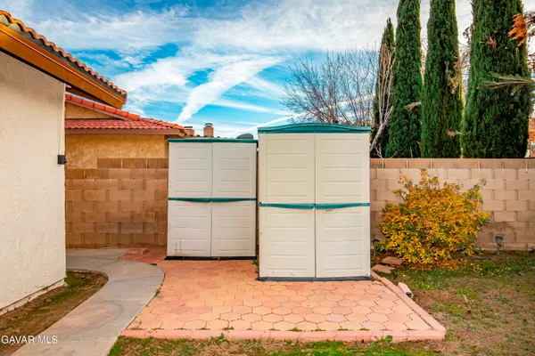 $435,000 | 43629 Rembrandt Street, Lancaster, CA 93535