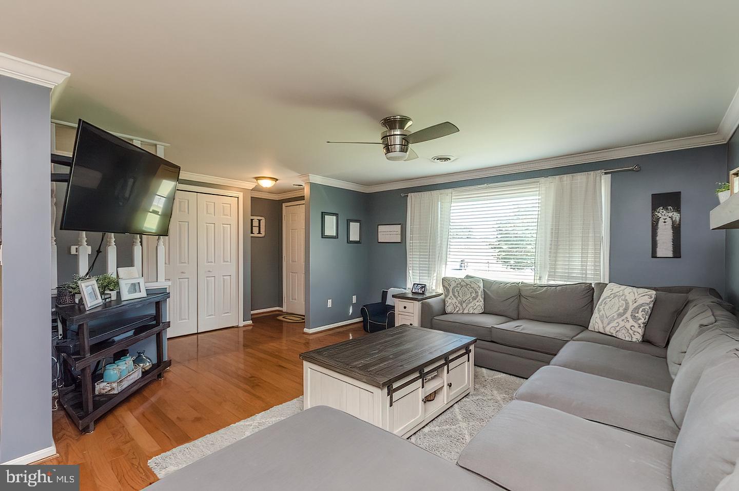 1371 Grade Road Falling Waters, WV 25419 - Photo 20 of 74 Living Room