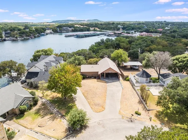 $365,000 | 643 South Rough Creek Court, Granbury, TX 76048