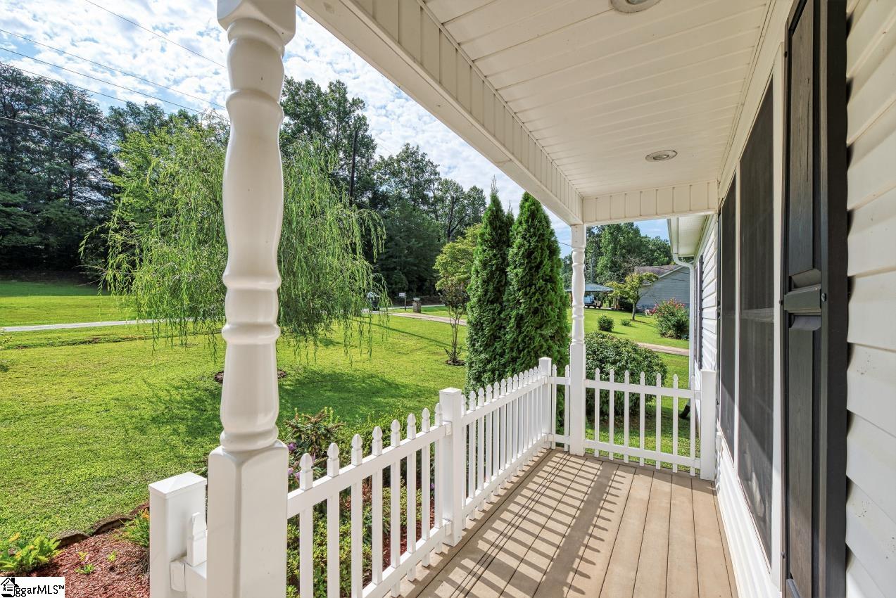 337 Bobo Road Wellford, SC 29385 - Photo 3 of 35 Gallery Image 3