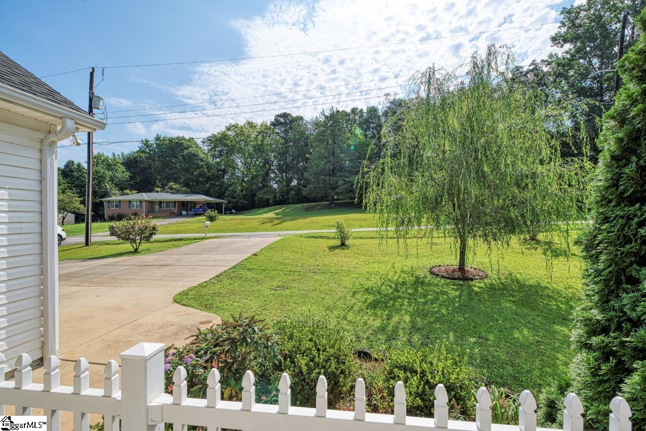 337 Bobo Road Wellford, SC 29385 - Photo 4 of 35 Gallery Image 4