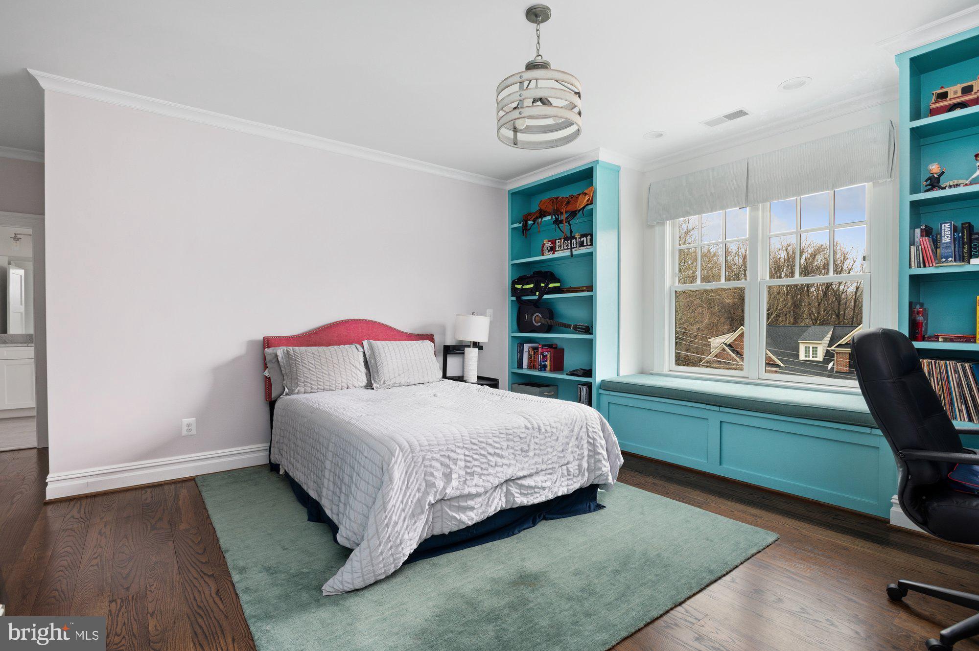 1610 Brookside Road McLean, VA 22101 - Photo 28 of 51 a bedroom with a bed and a window