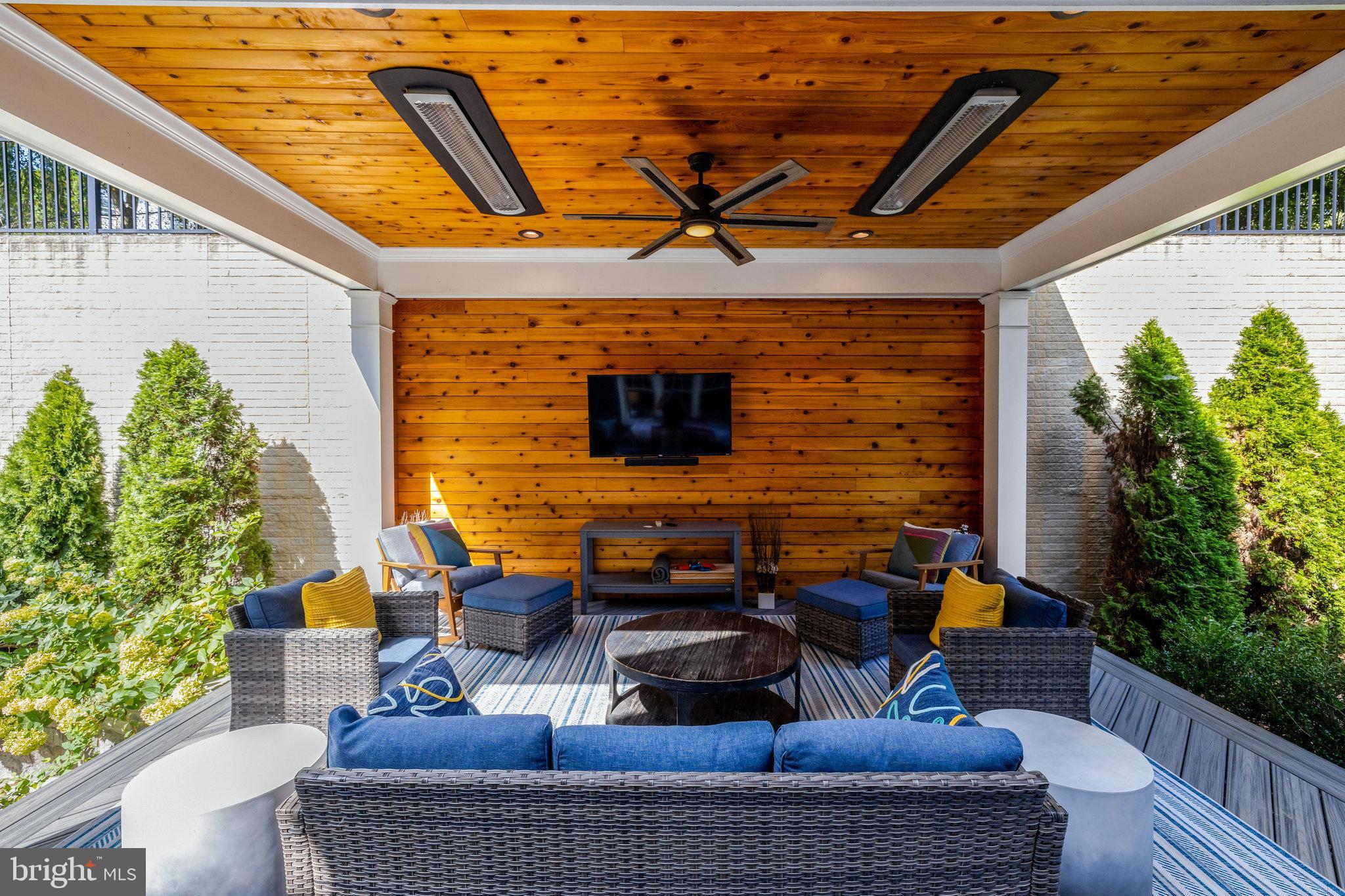 1610 Brookside Road McLean, VA 22101 - Photo 42 of 51 a backyard of a house with seating space