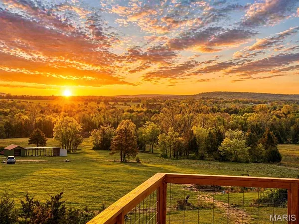 $750,000 | 324 County Road 57, Belleview, MO 63623