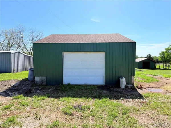 $750,000 | 324 County Road 57, Belleview, MO 63623