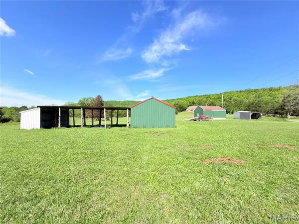 $750,000 | 324 County Road 57, Belleview, MO 63623