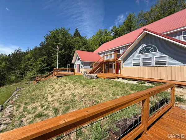 $750,000 | 324 County Road 57, Belleview, MO 63623