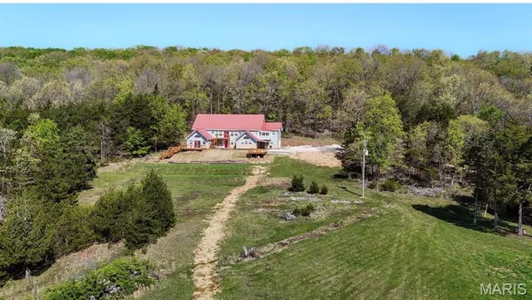 $750,000 | 324 County Road 57, Belleview, MO 63623