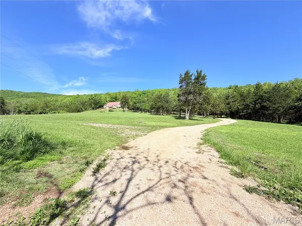 $750,000 | 324 County Road 57, Belleview, MO 63623