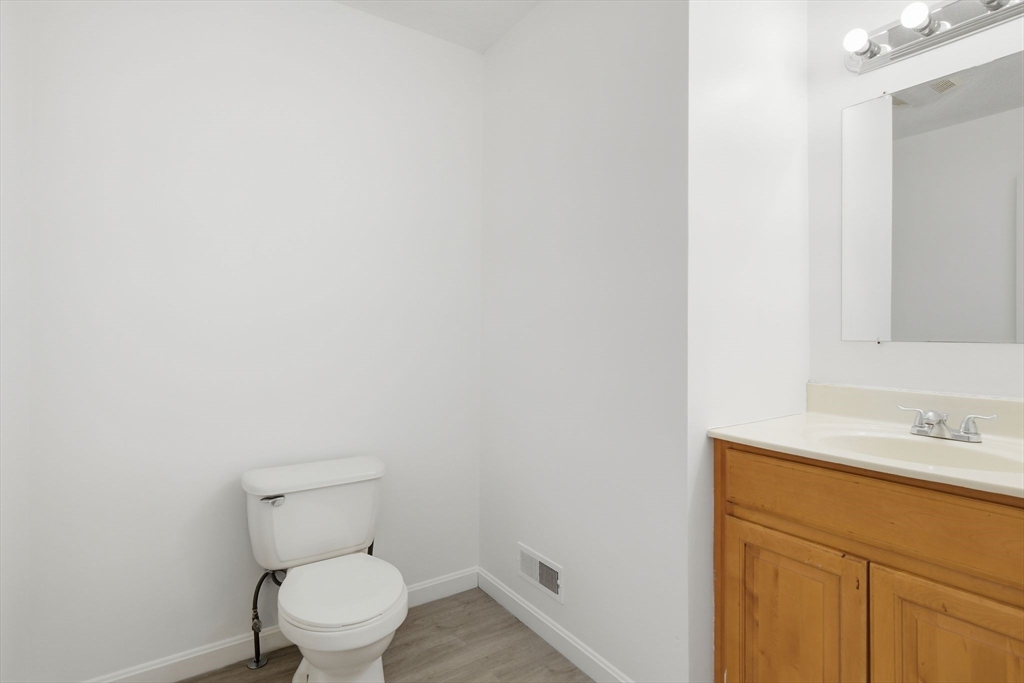 59-61 Pinevale Street Springfield, MA 01151 - Photo 9 of 37 Gallery Image 9