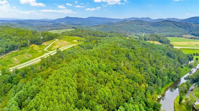 $649,900 | 221 South Fleetwood Nc 28626 South, Fleetwood, NC 28626