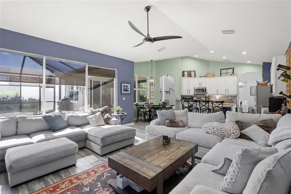 $649,900 | 6723 Tailfeather Way, Bradenton, FL 34203