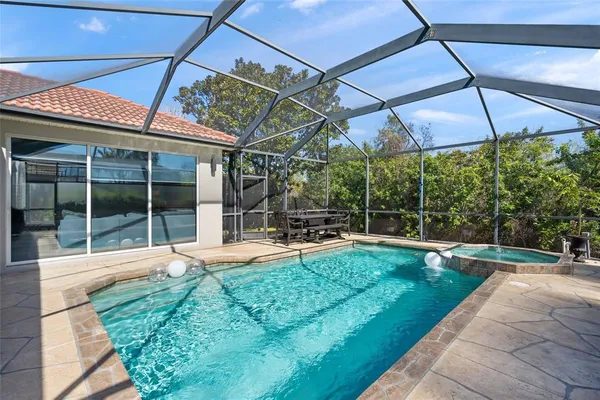 $649,900 | 6723 Tailfeather Way, Bradenton, FL 34203