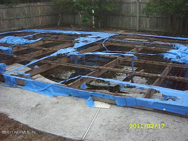 85172 Miner Road Yulee, FL 32097 - Photo 3 of 10 covered inground pool