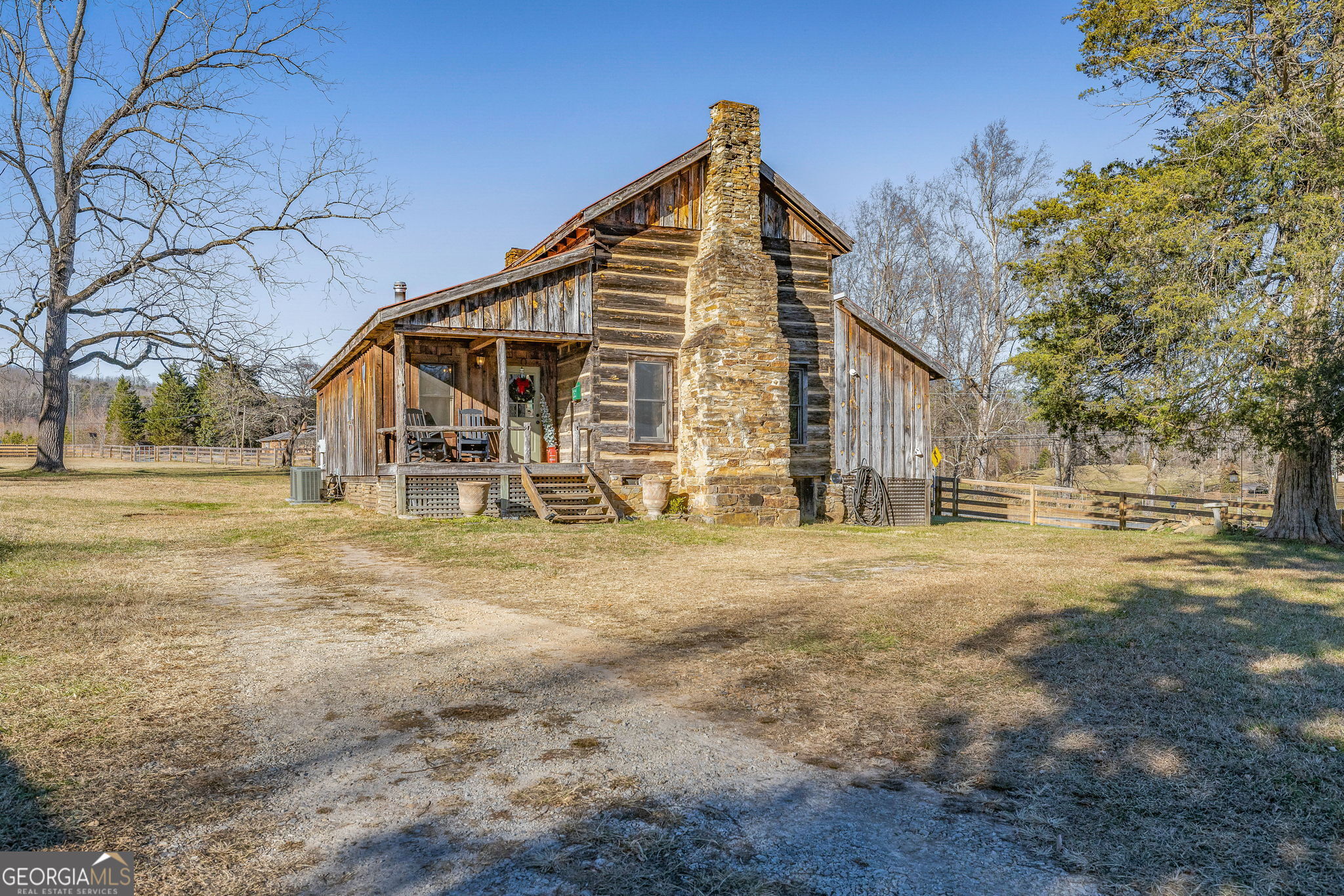 28 Ayersville Road Toccoa, GA 30577 - Photo 29 of 29 a view of large house with a yard