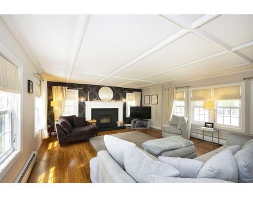 372 Country Way Scituate, MA 02066 - Photo 11 of 33 Gallery Image 11