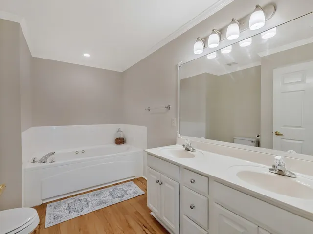 $359,900 | 702 Forest Glen Circle, Murfreesboro, TN 37128