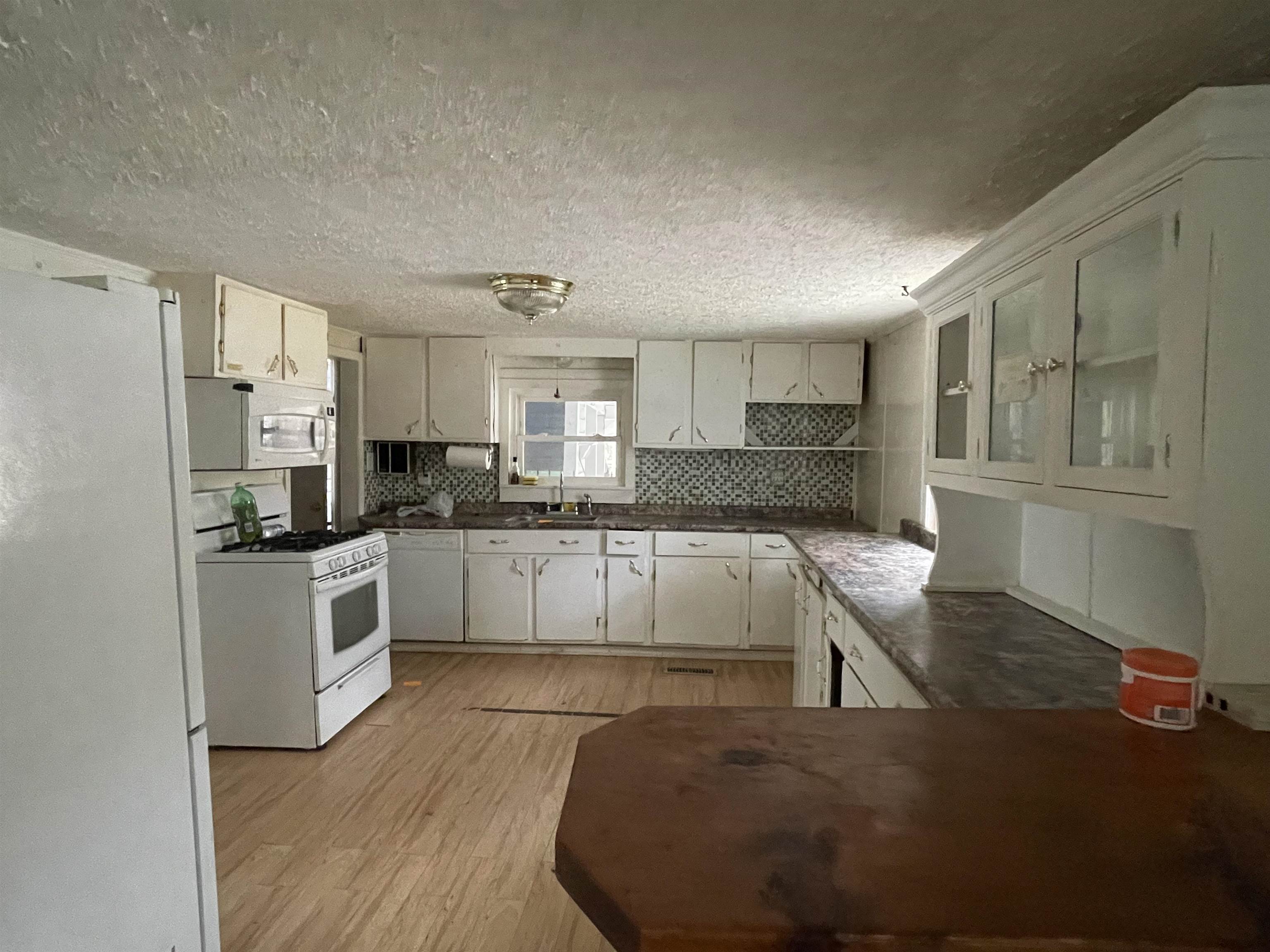 28 Witham Road Epping, NH 03042 - Photo 5 of 12