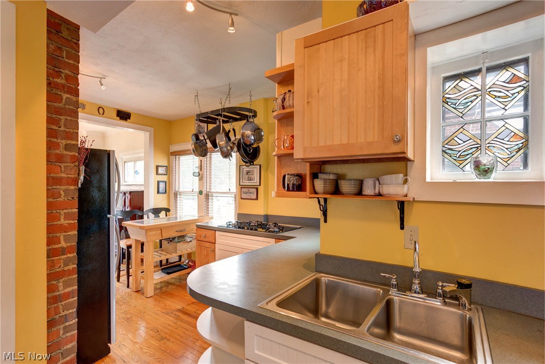 17407 Neff Road Cleveland, OH 44119 - Photo 16 of 35 Just yummy...