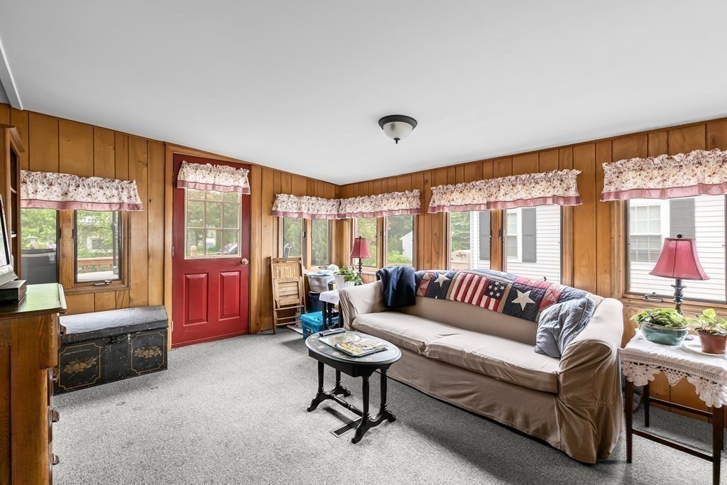 31 Castle Road Attleboro, MA 02703 - Photo 23 of 33 Gallery Image 23